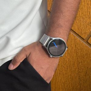 Wisme -X69 Raound Shape Smart Watch magnetic belt free
